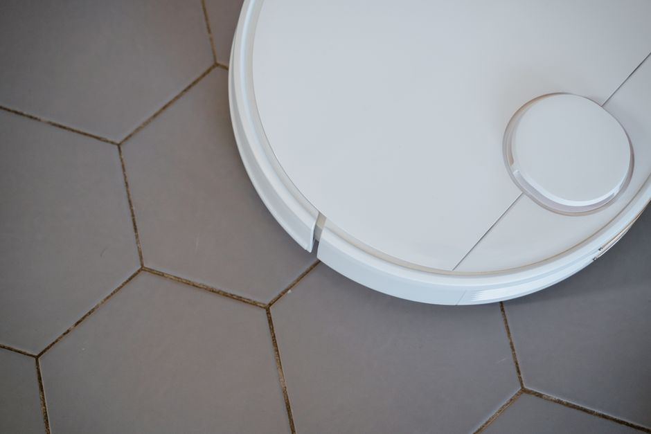 robotic pool cleaner comparison and buying guide